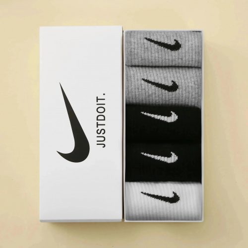 Nike Everyday Cushion Crew Socks Athletic Cotton Socks Multicolor