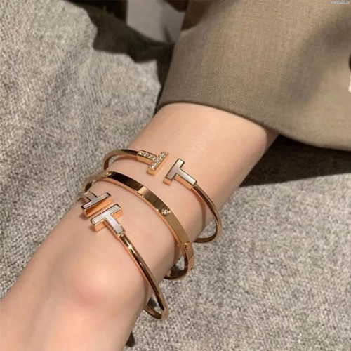 Tiffany & Co. Tiffany T Collection Stackable Bracelet Set Gold