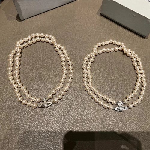 Vivienne Westwood Mini Bas Relief Pearl Choker Elegant Necklace White