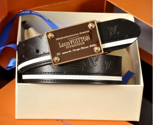 Louis Vuitton LV Inventeur Plate Leather Belt Black