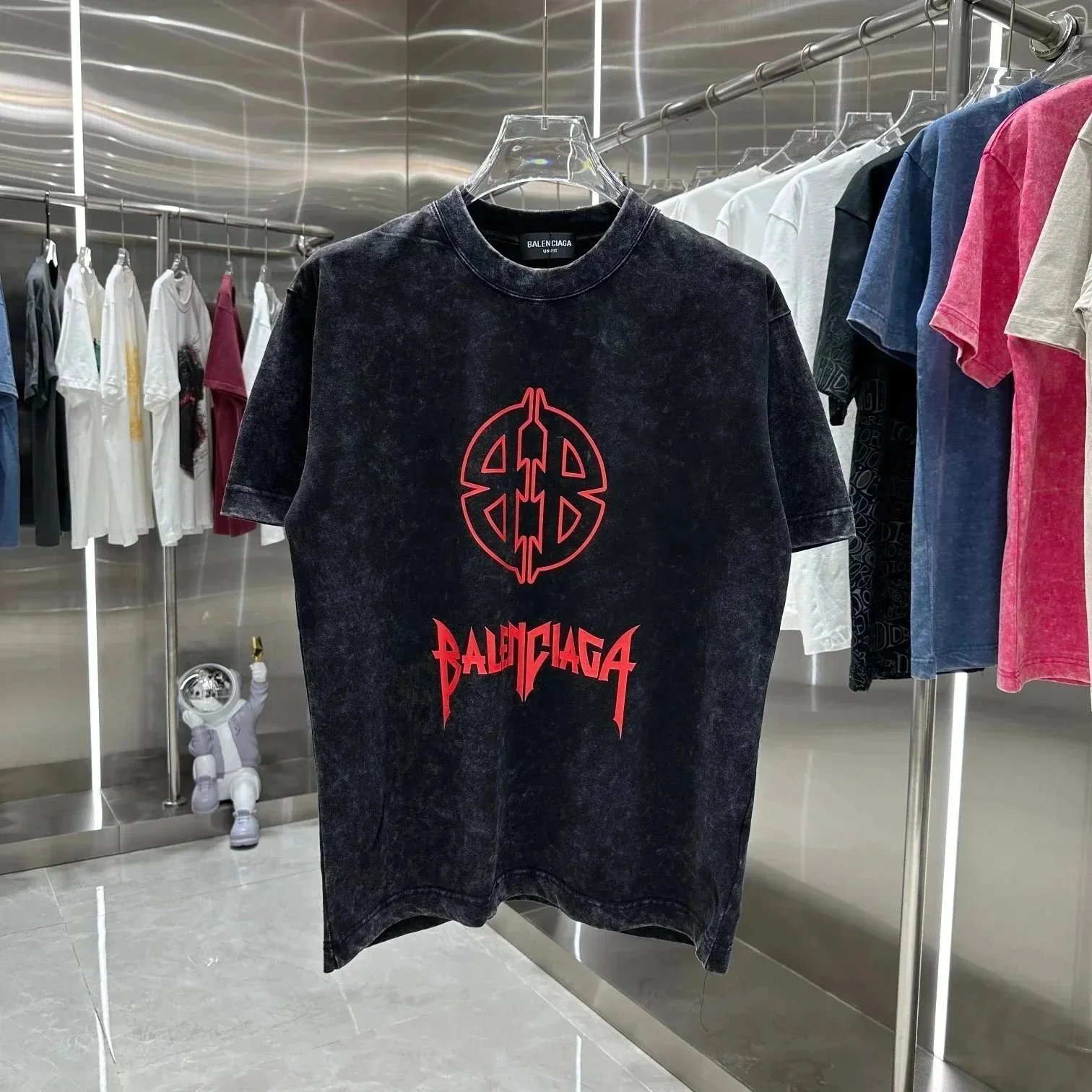 9 9