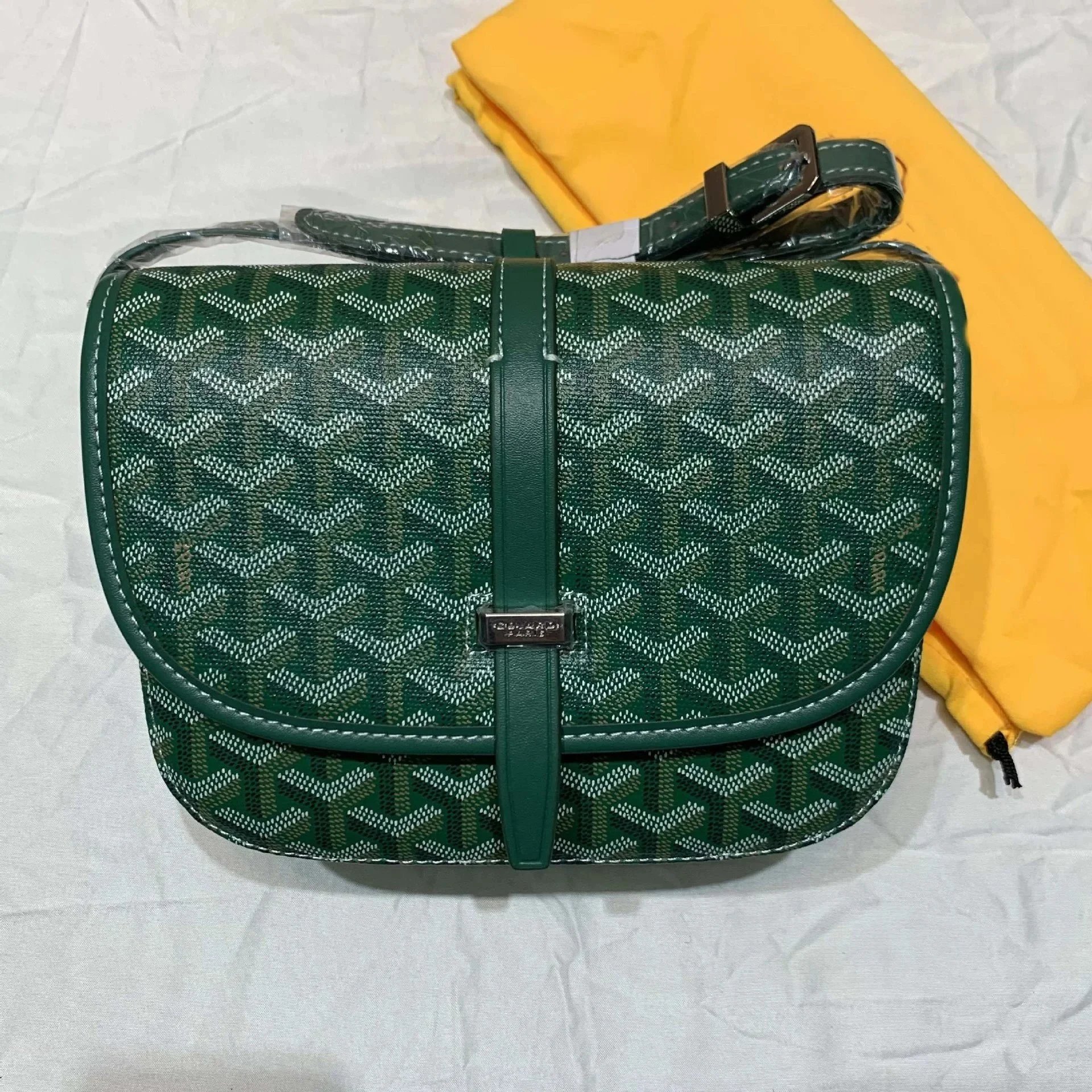 019(21cm*15cm*9cm) 019(21cm*15cm*9cm)