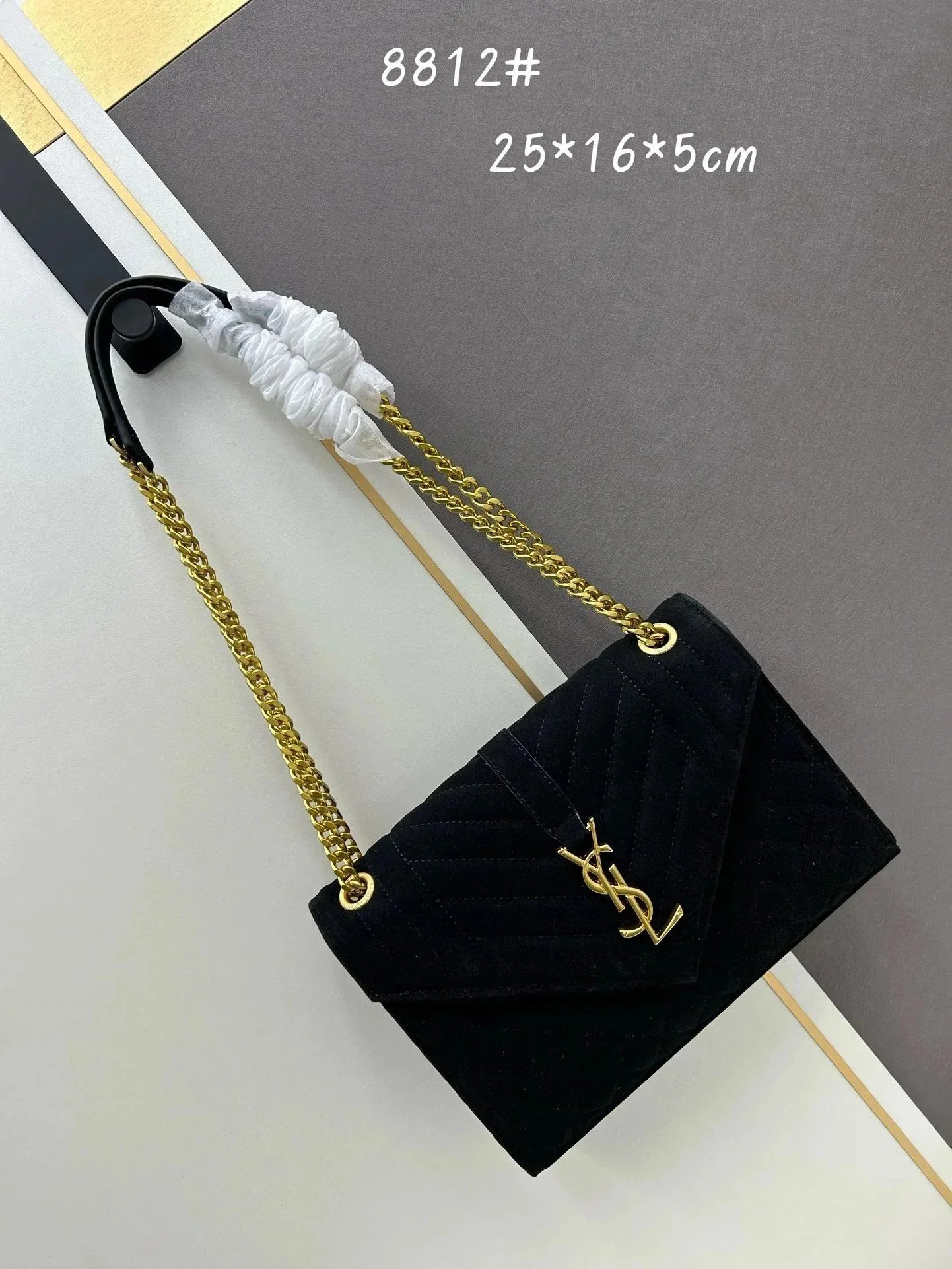 035 035