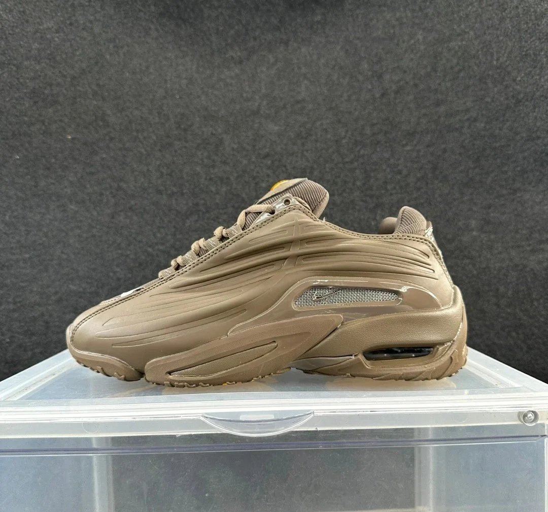 3 3