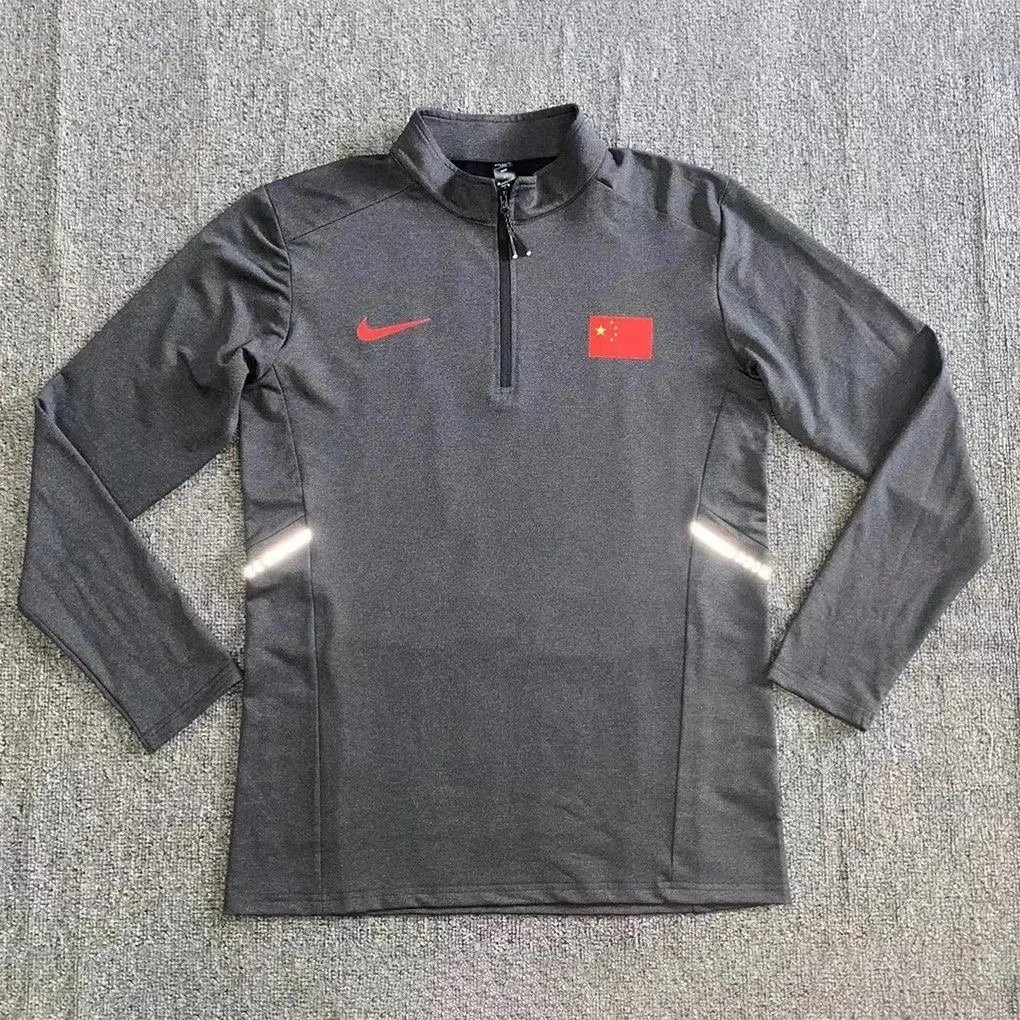 9 9