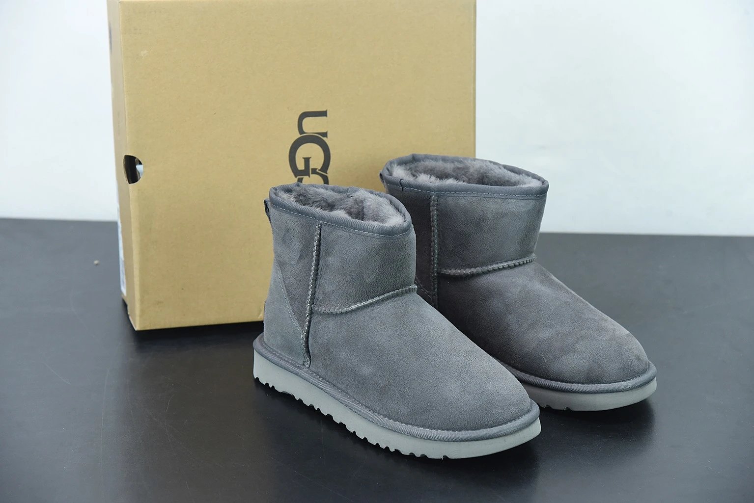 4 4