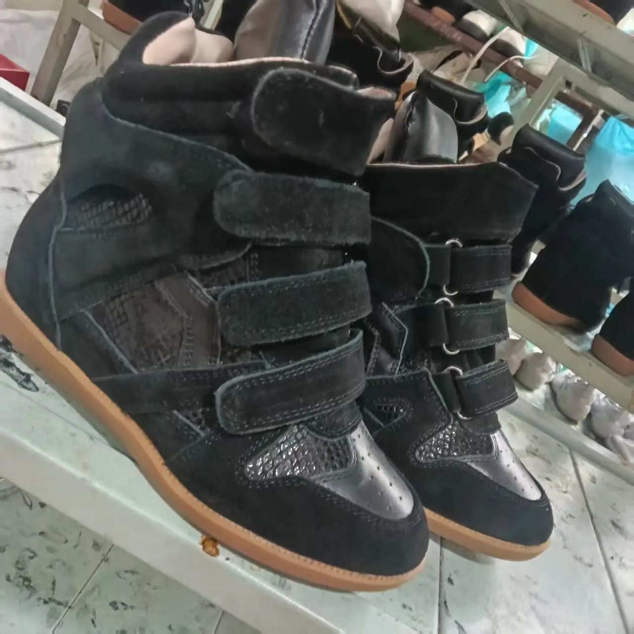 黑色蛇纹 黑色蛇纹