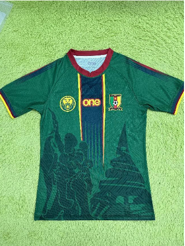 KML 主墨绿红领 KML 主墨绿红领