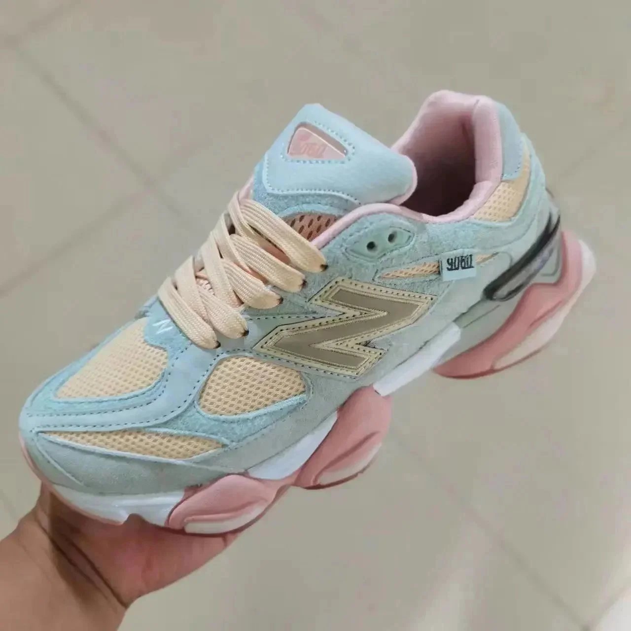 02 02