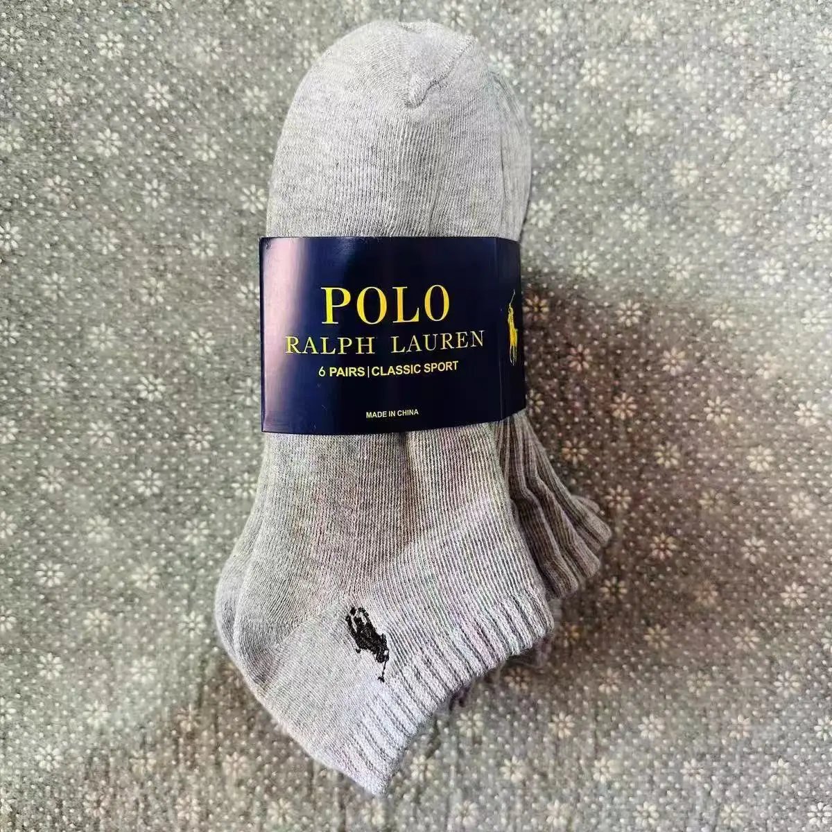 Six pairs of grey short socks08 Six pairs of grey short socks08