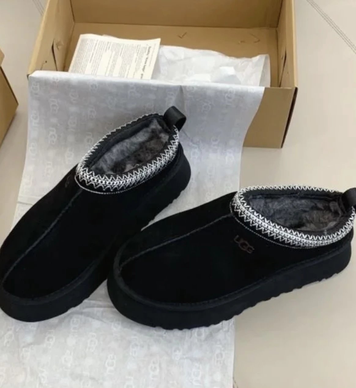黑色 黑色