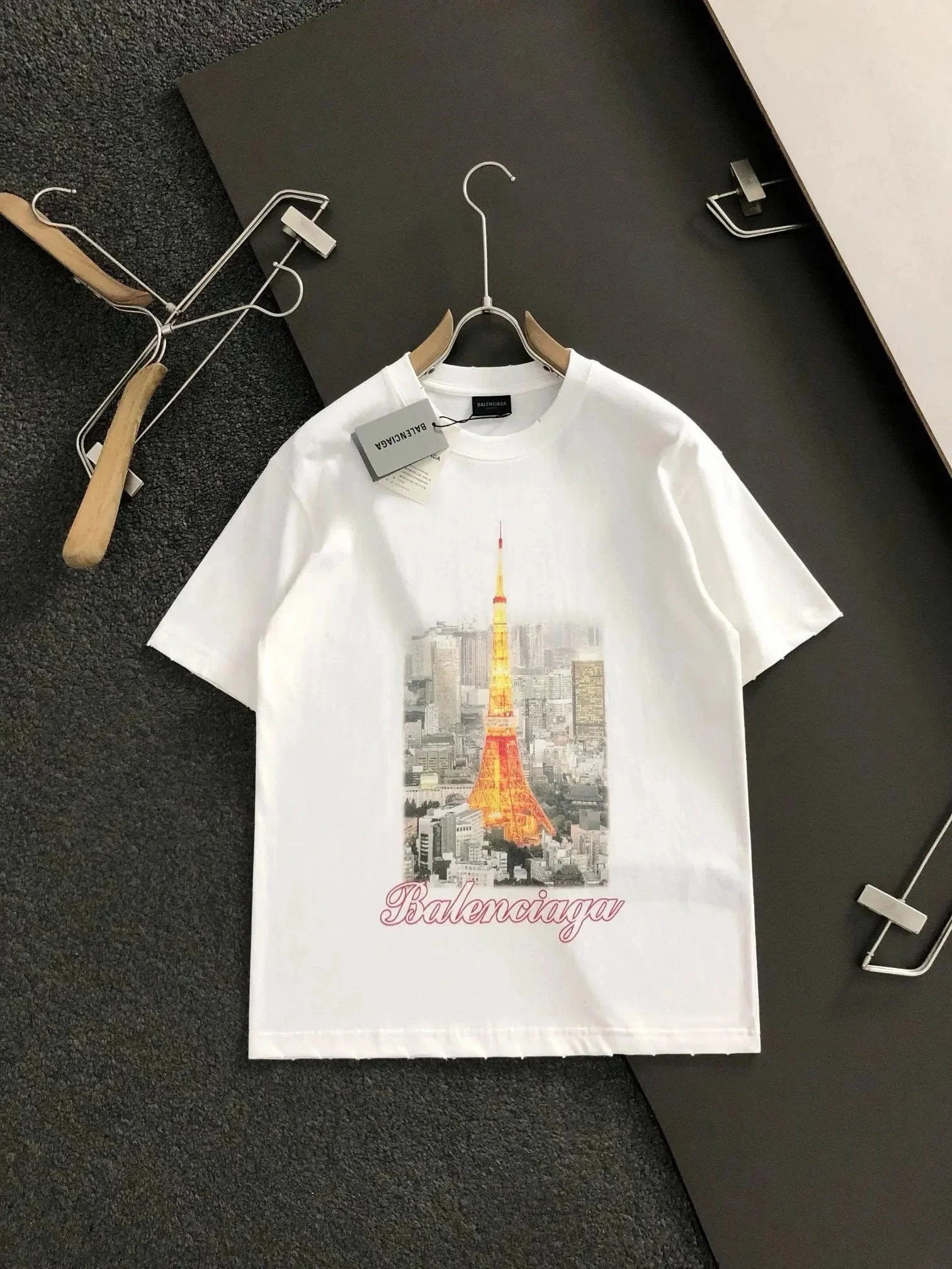 25 25