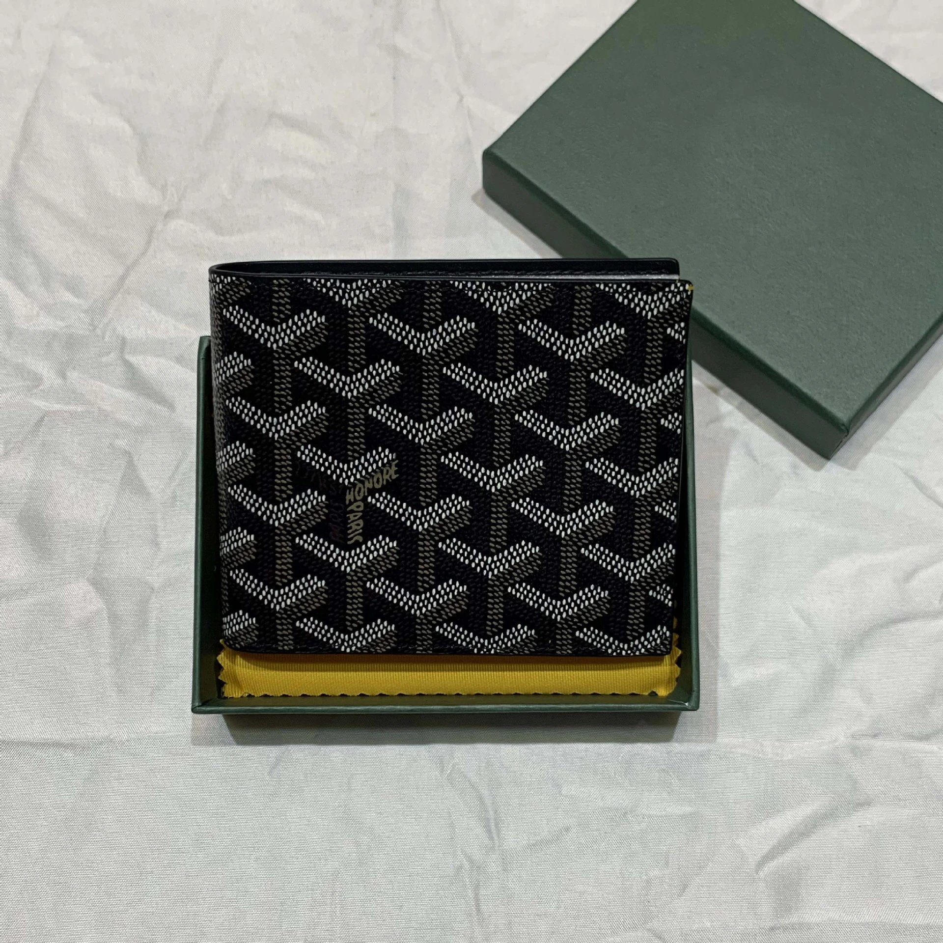 黑色 黑色
