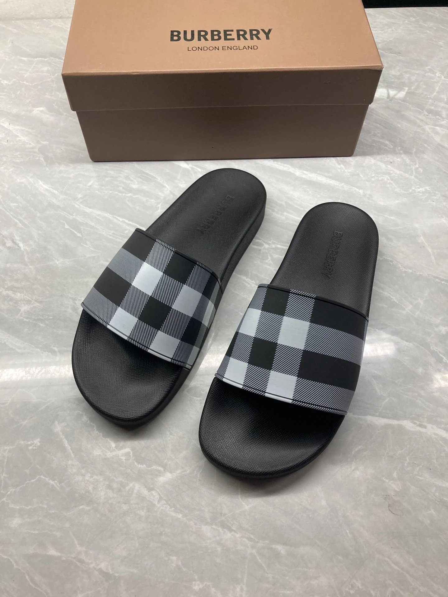 8 8