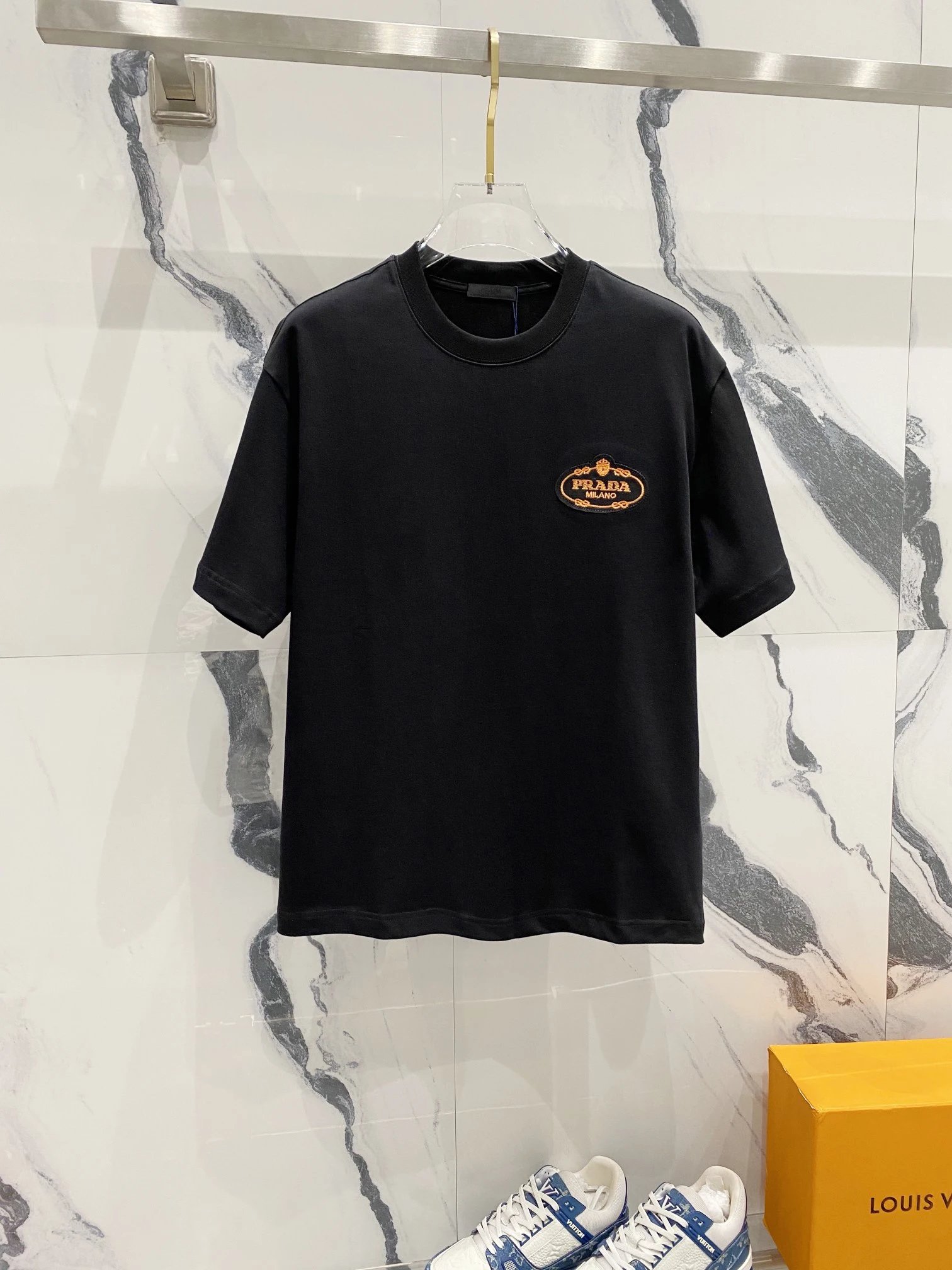 18 18