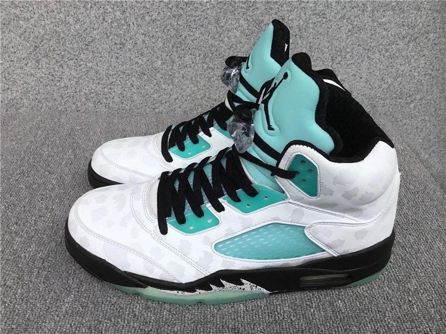 02 02