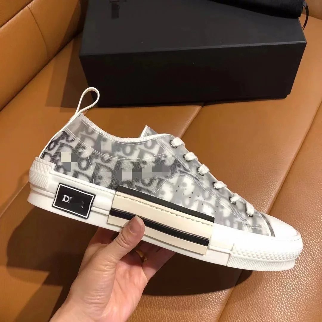 Low-top white Low-top white