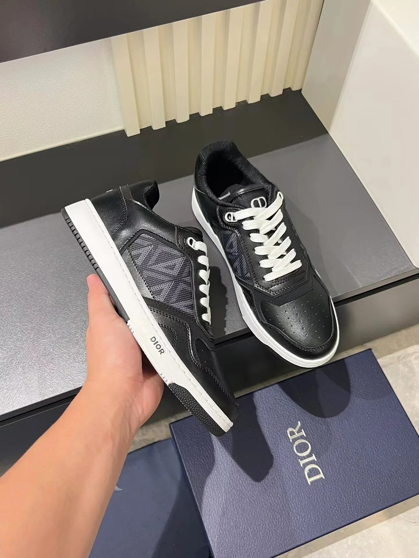 09 09