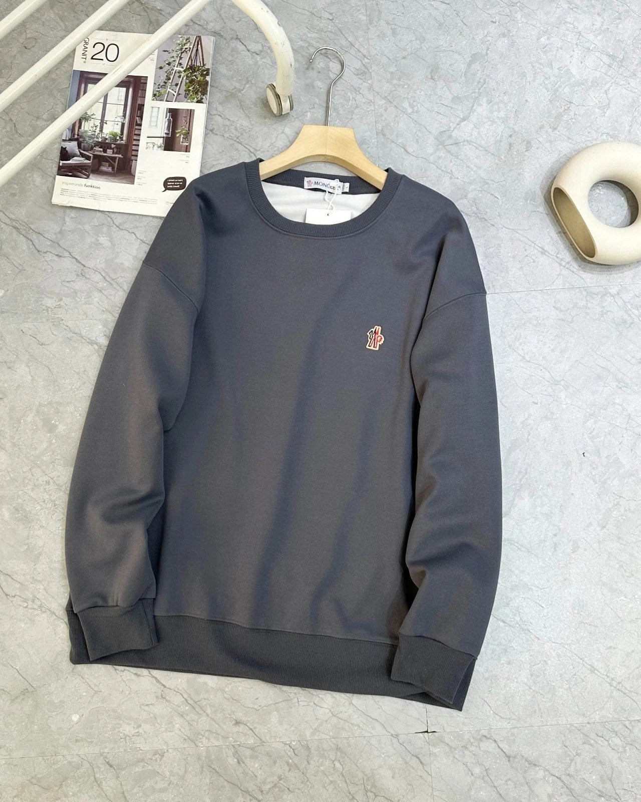 4 4