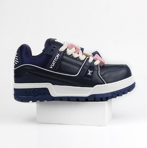32 32