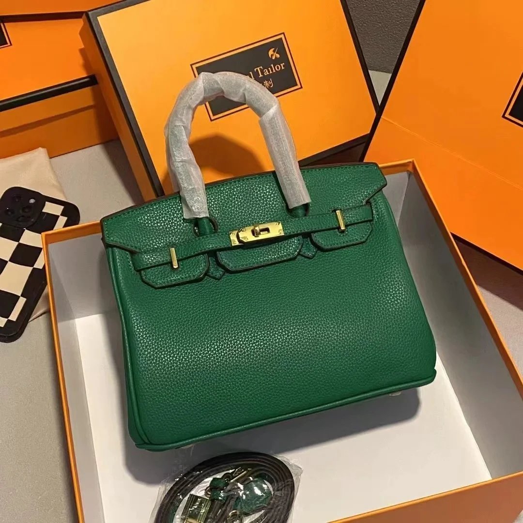 绿色(孔雀绿) 绿色(孔雀绿)