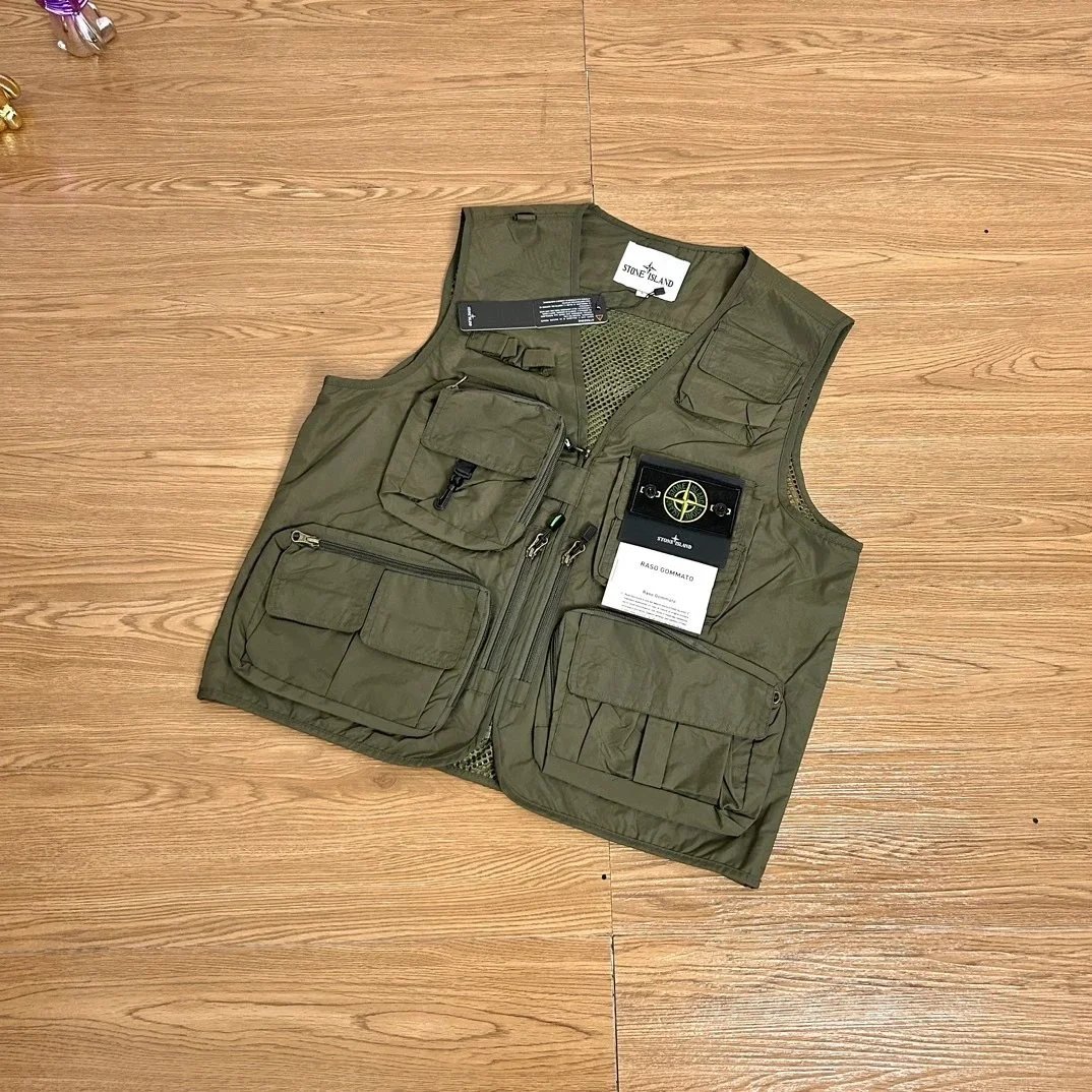 军绿色 军绿色