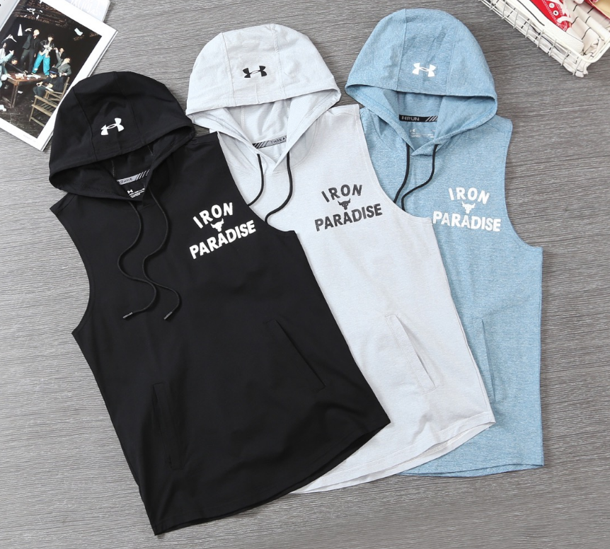 M M