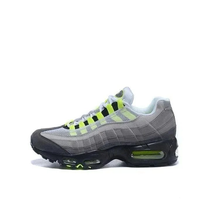 32 32