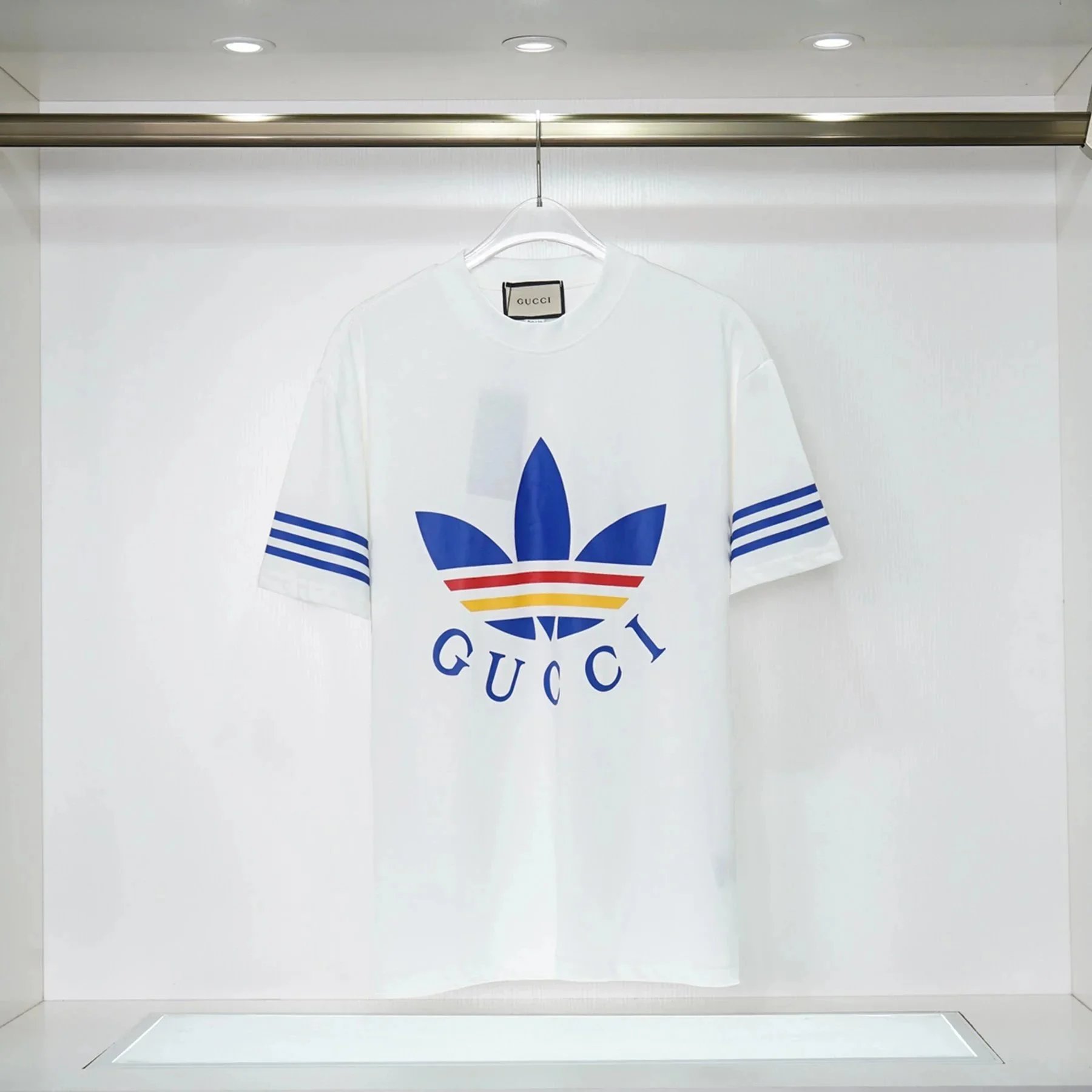 白色 白色