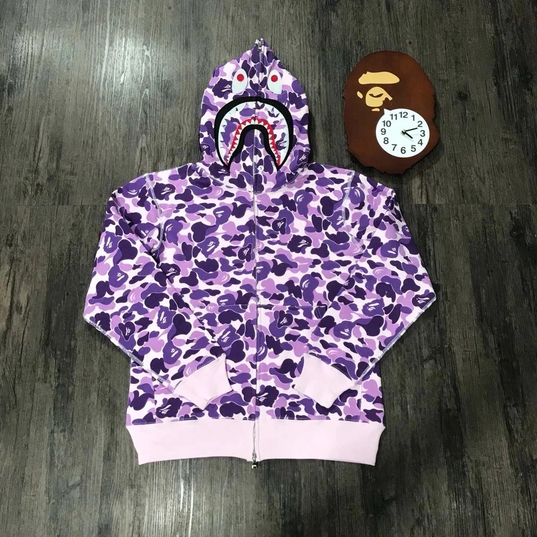 3 3