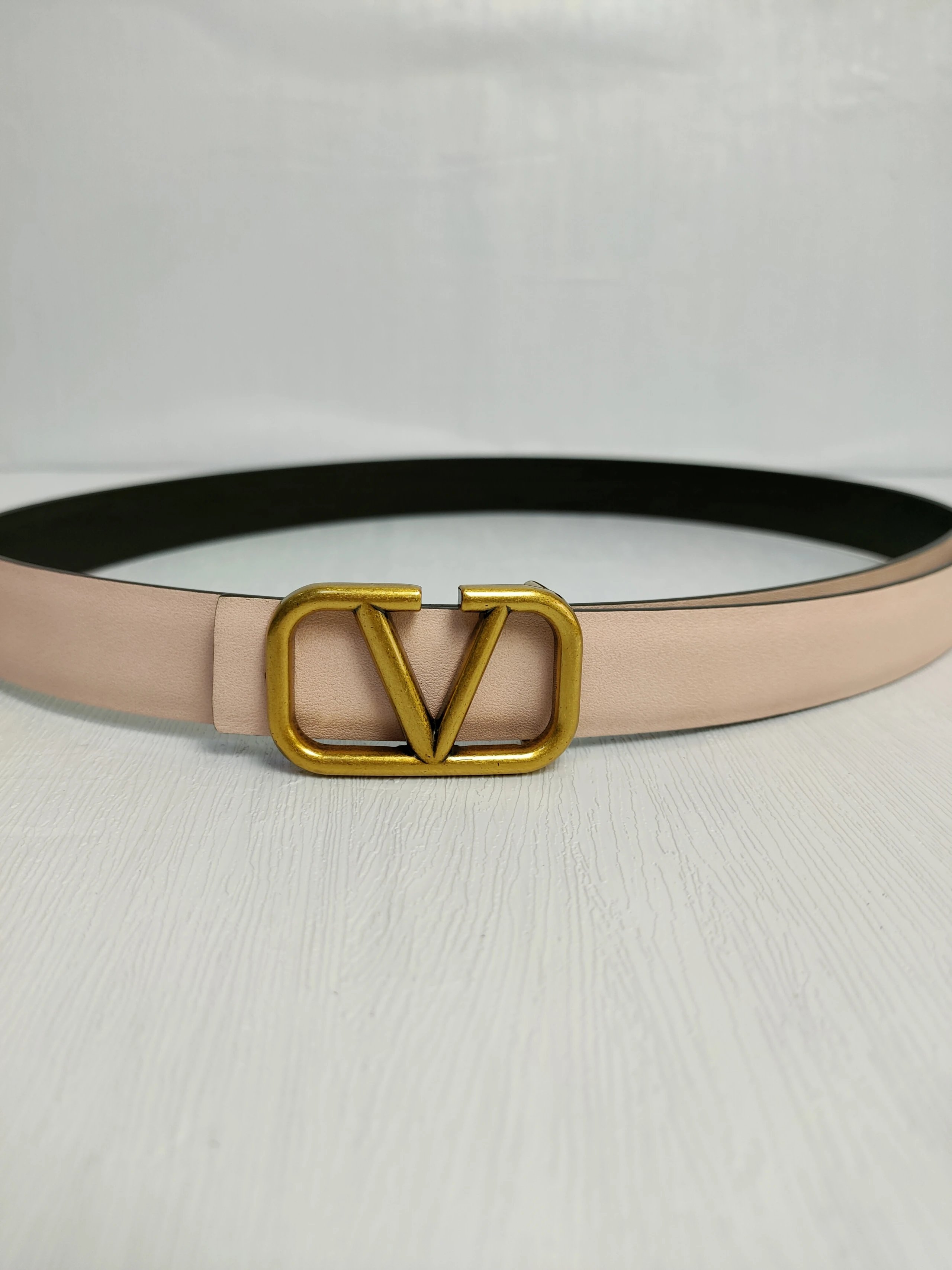 9 9