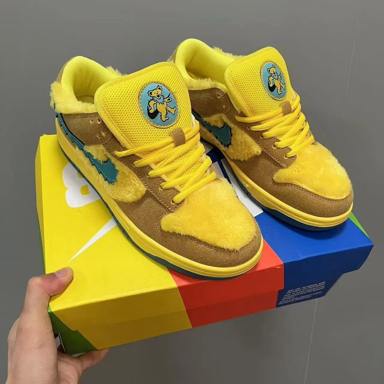 25 25