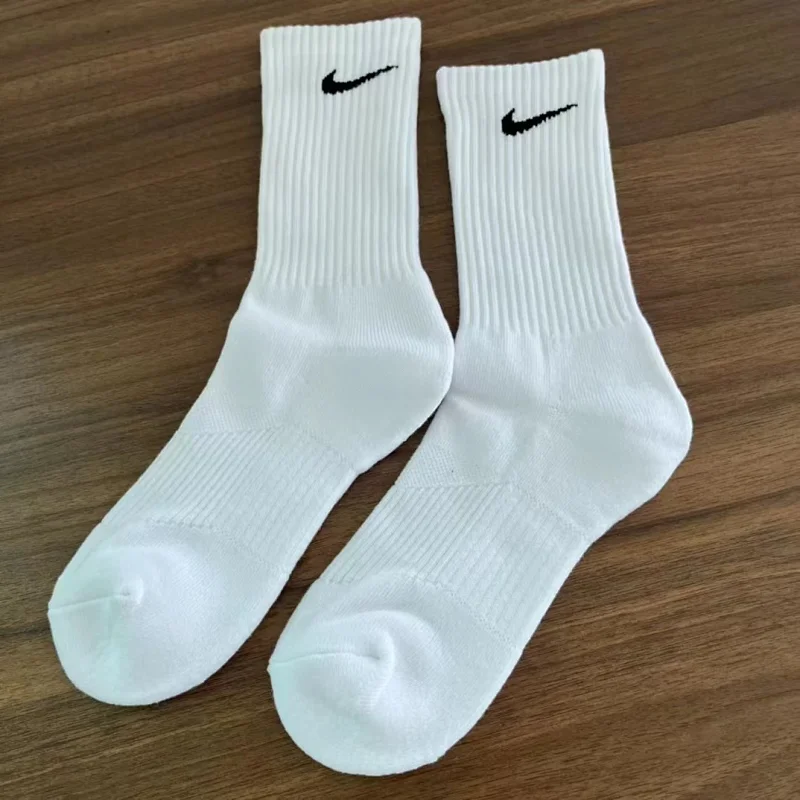 4(1双) 4(1双)