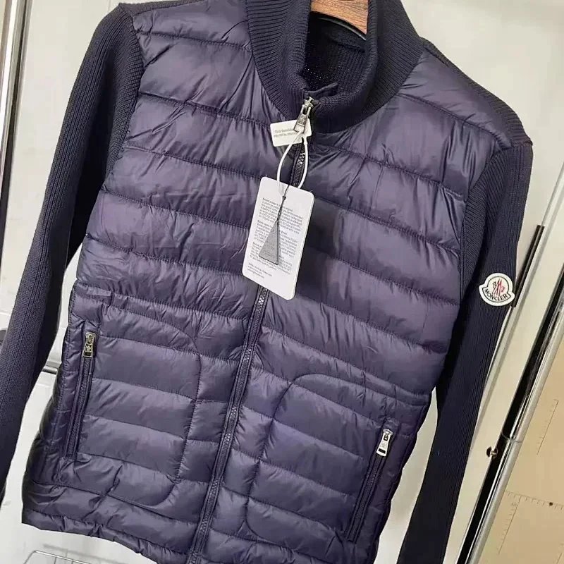Moncler藏蓝色