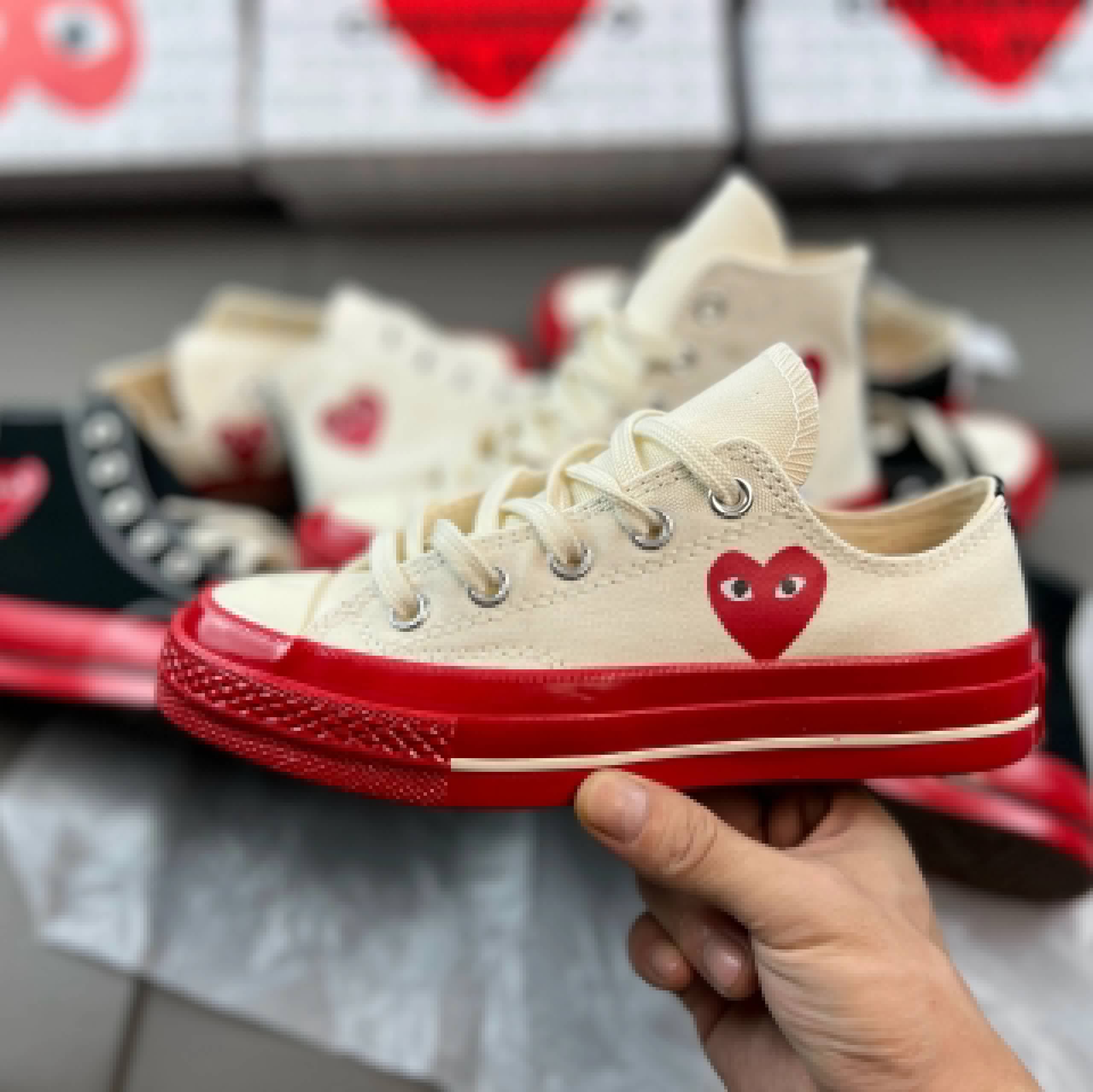 White Red Low Band