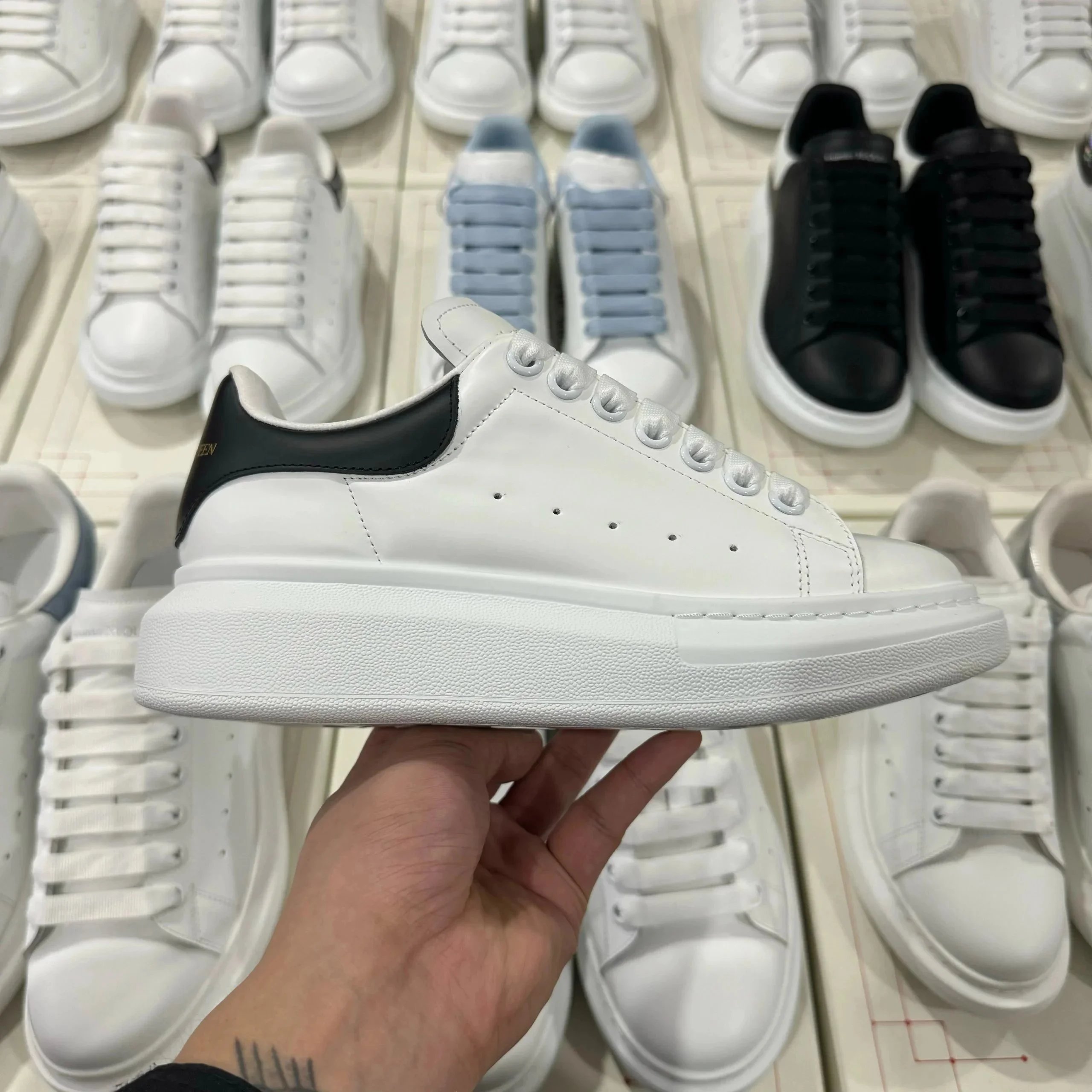 黑皮尾