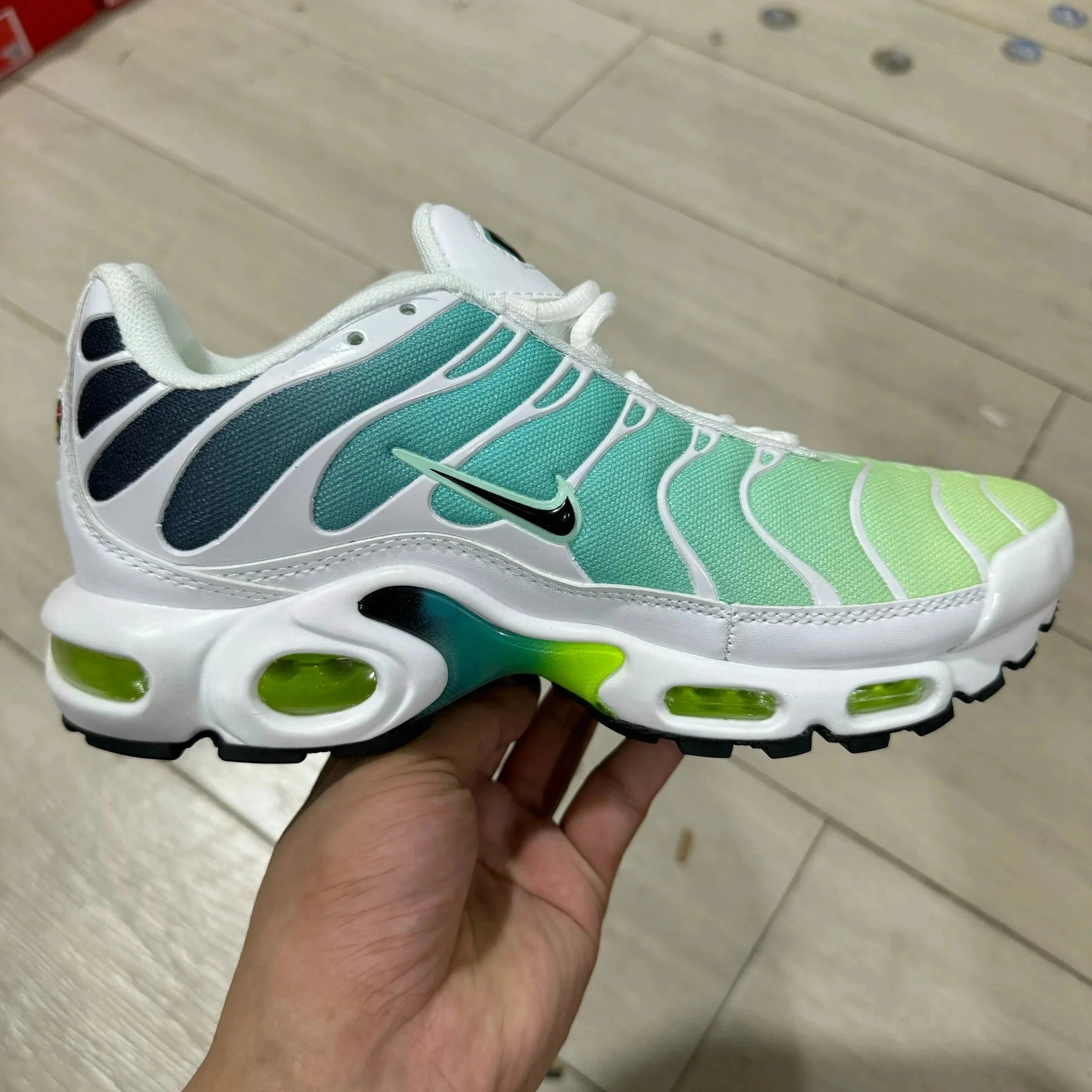 19白蓝绿