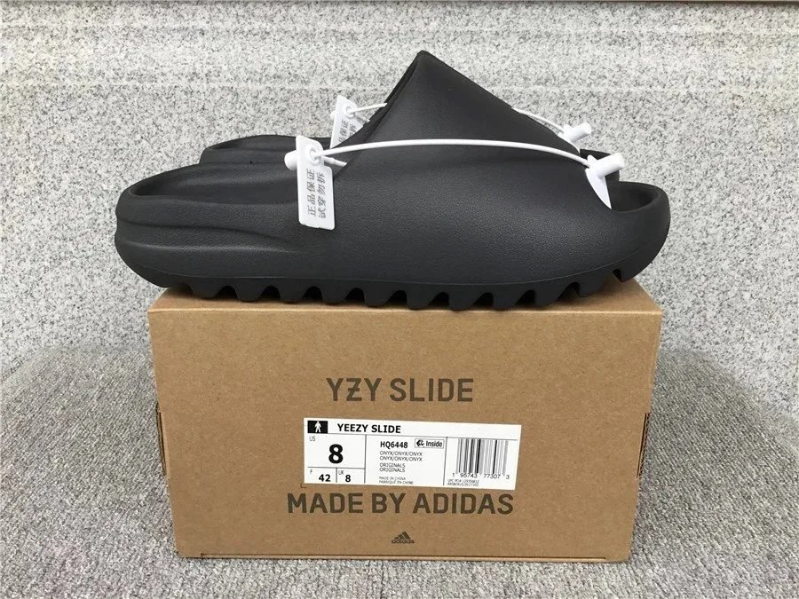 17黑色拖鞋