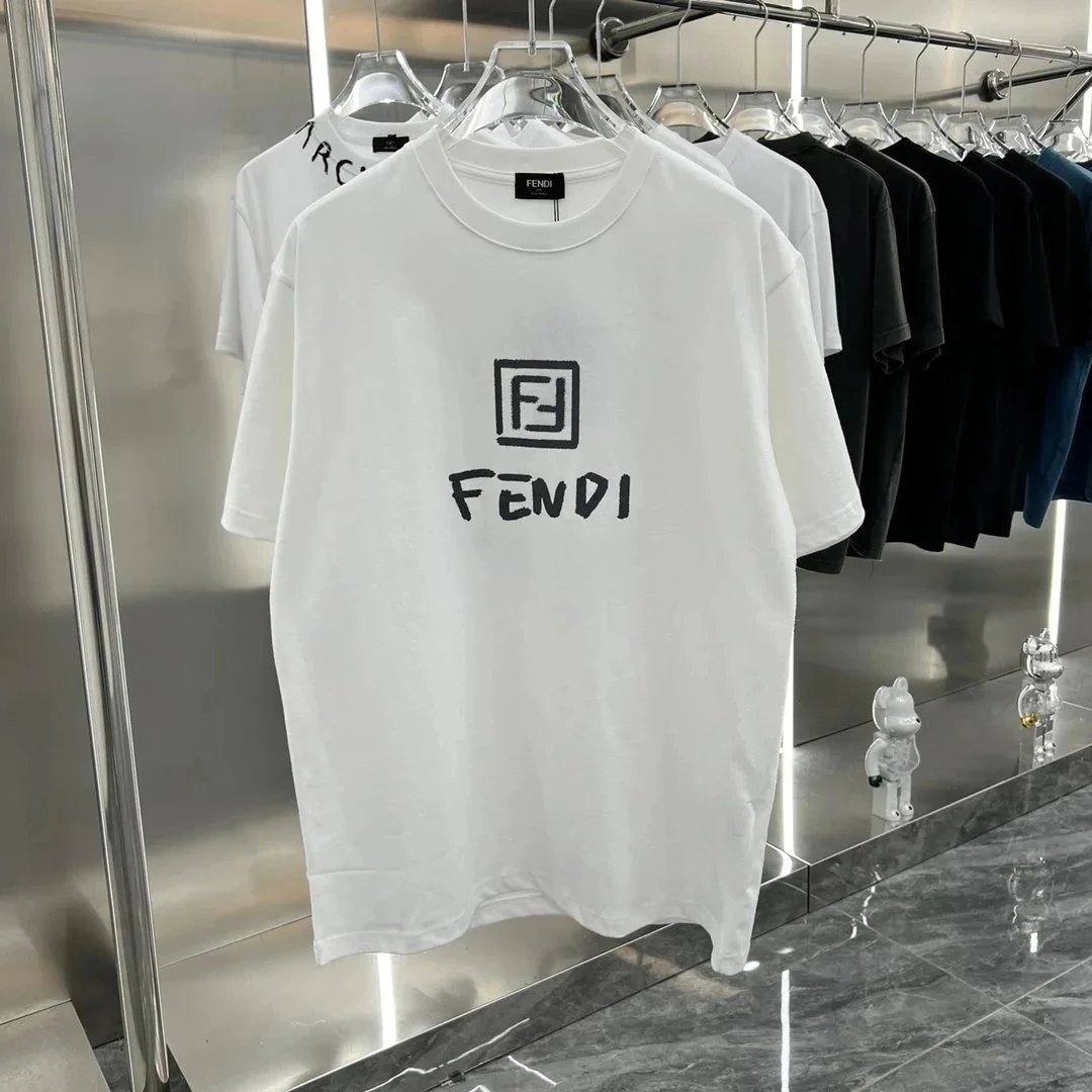 39白色