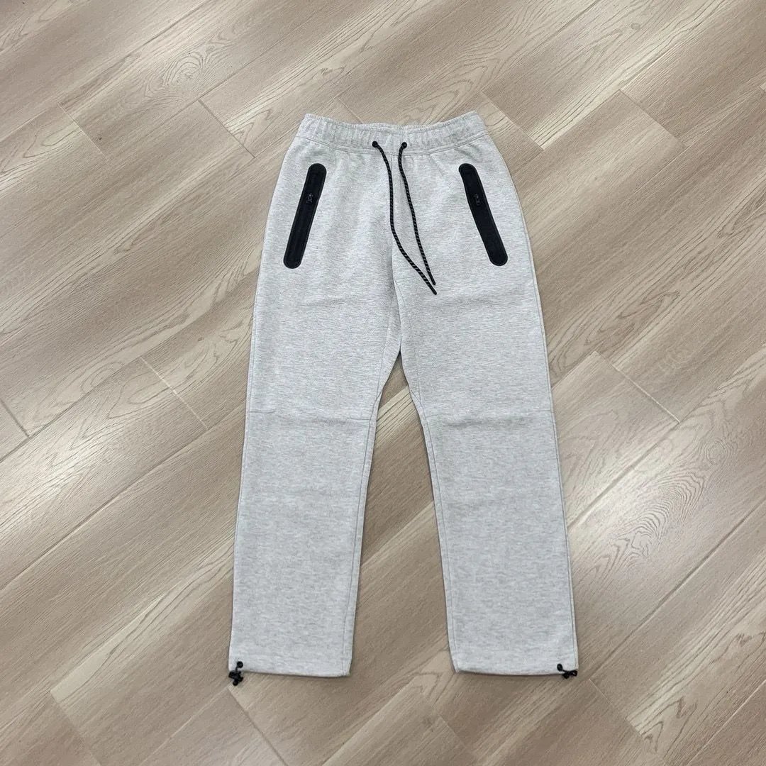 灰色长裤