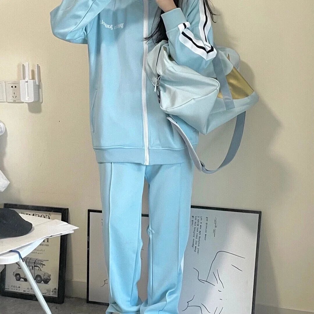 浅蓝套装