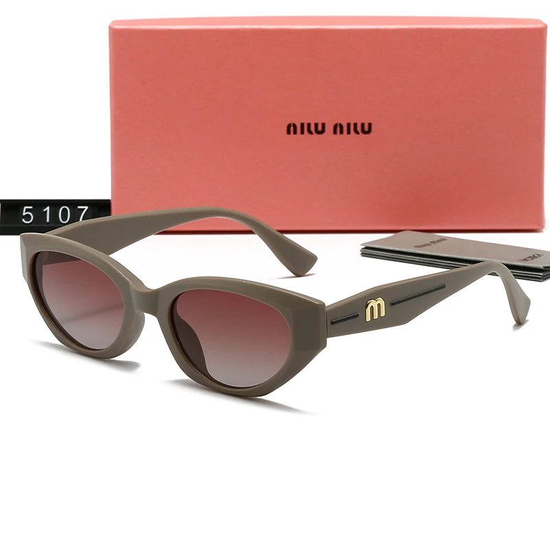 9 9