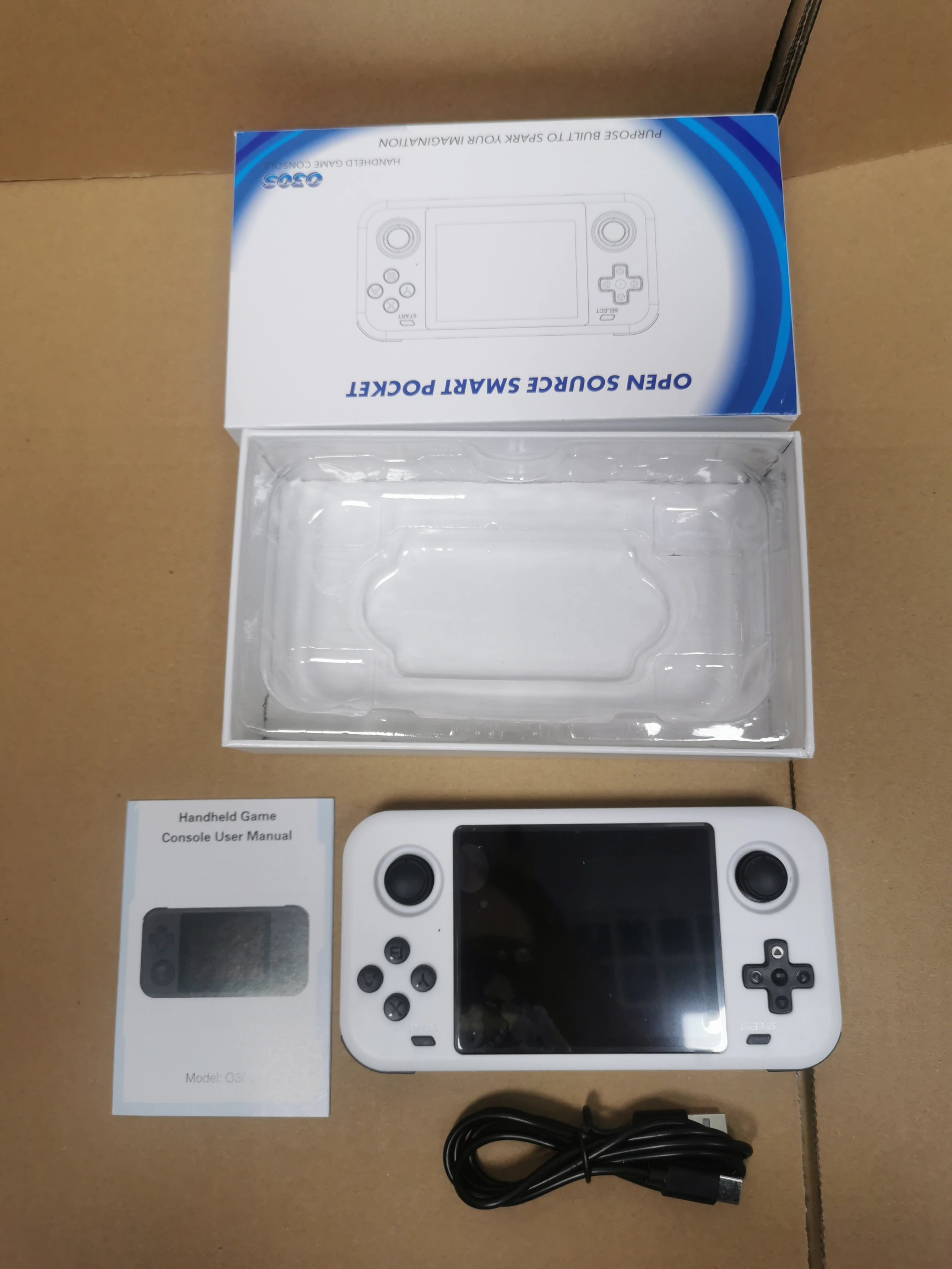 白色white