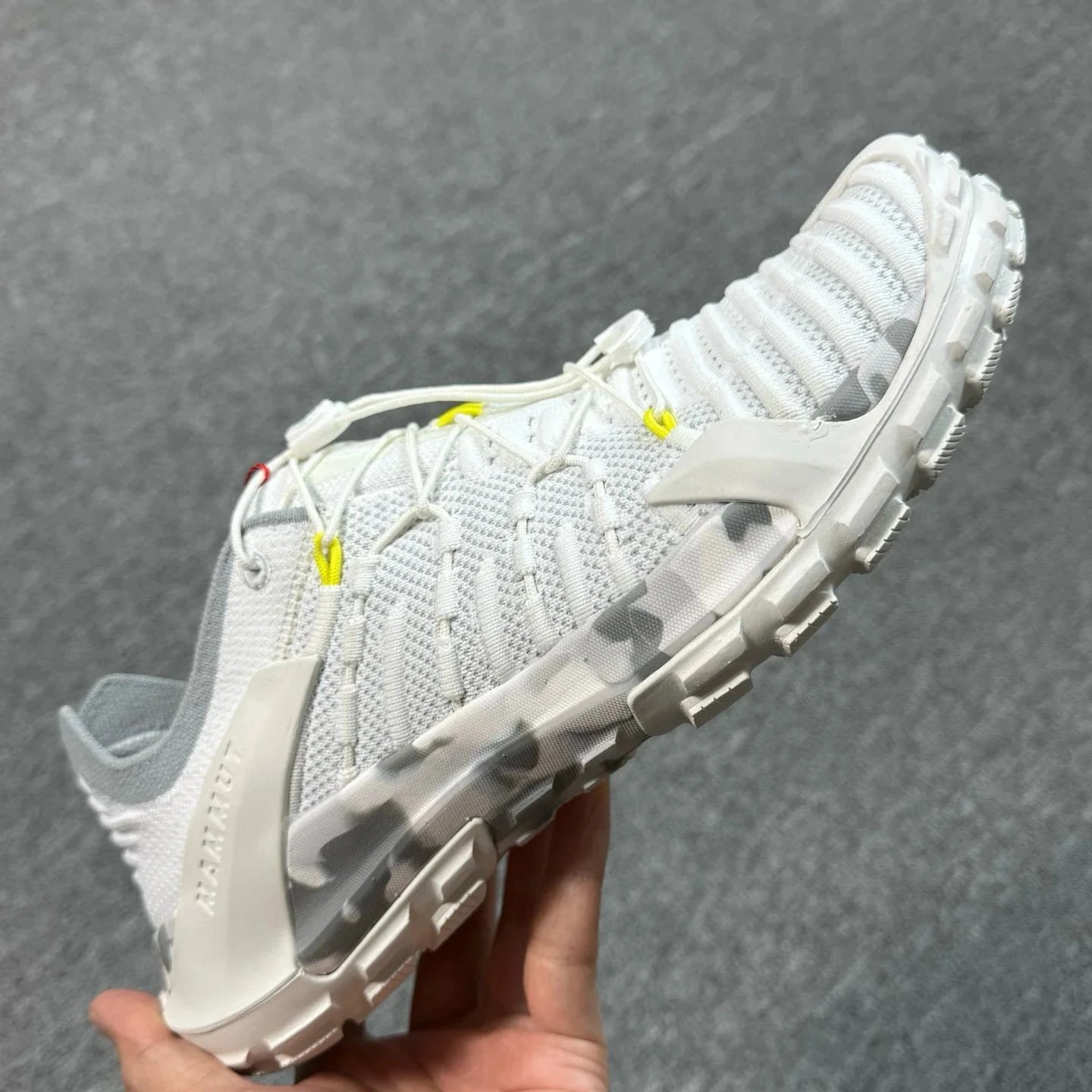 白色3020-06460-0257