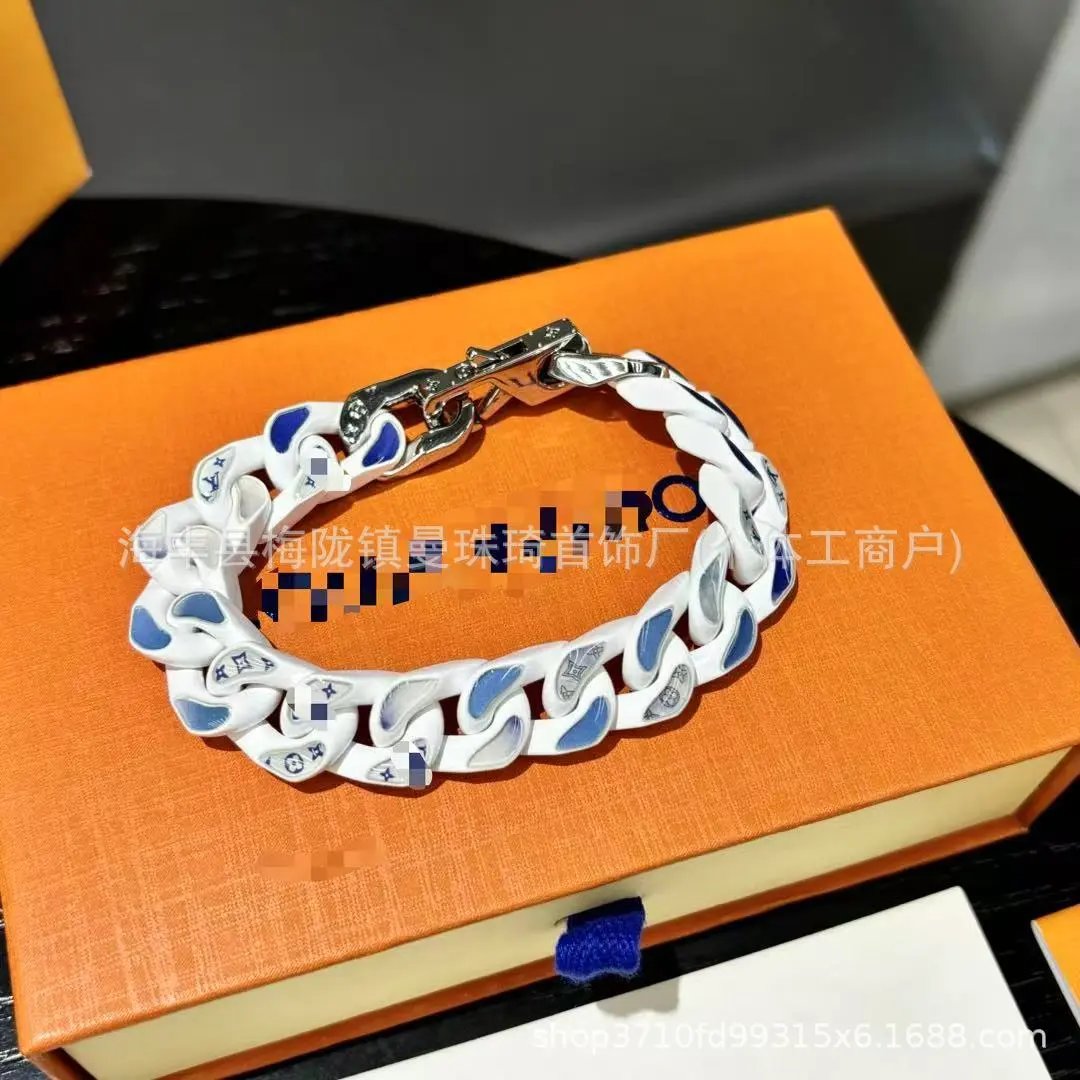 LVSL023