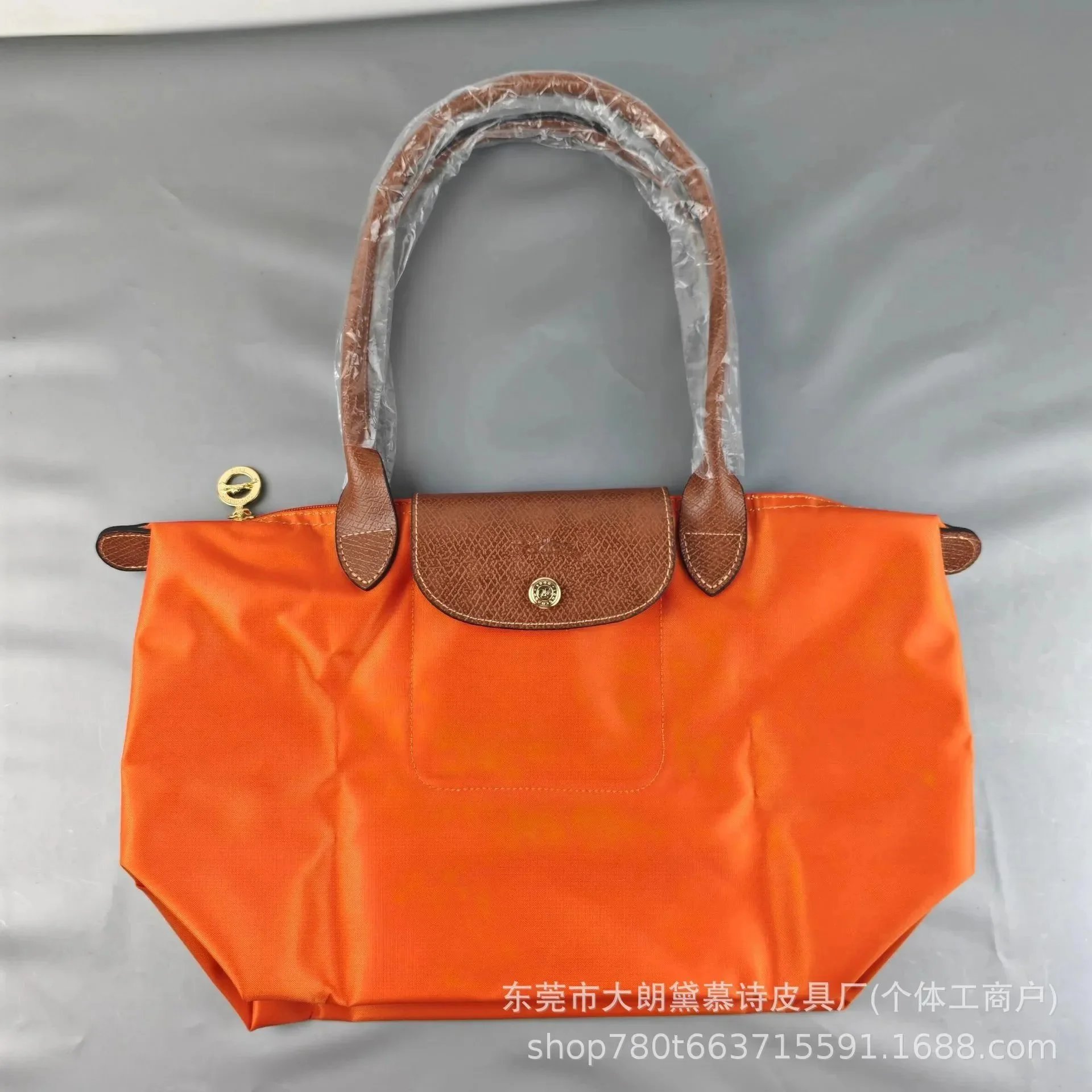 P85经典橙色