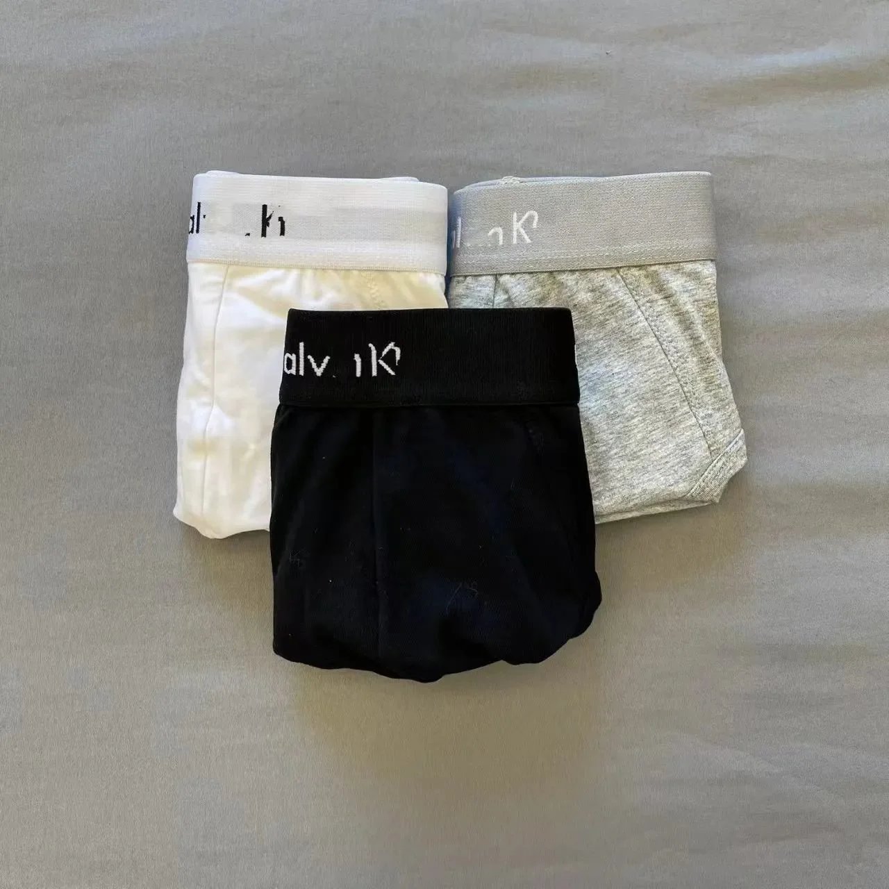 Briefs2