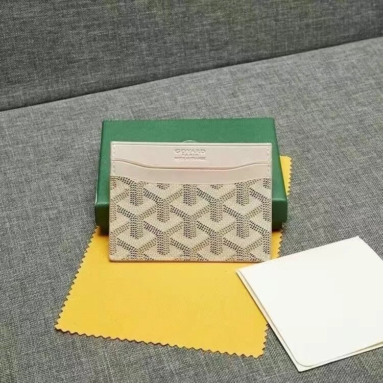 米白色