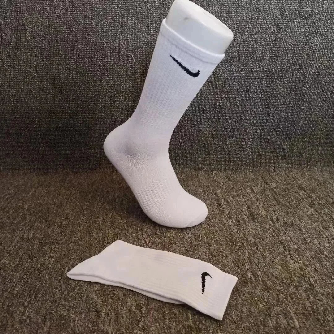 白色高筒毛巾底