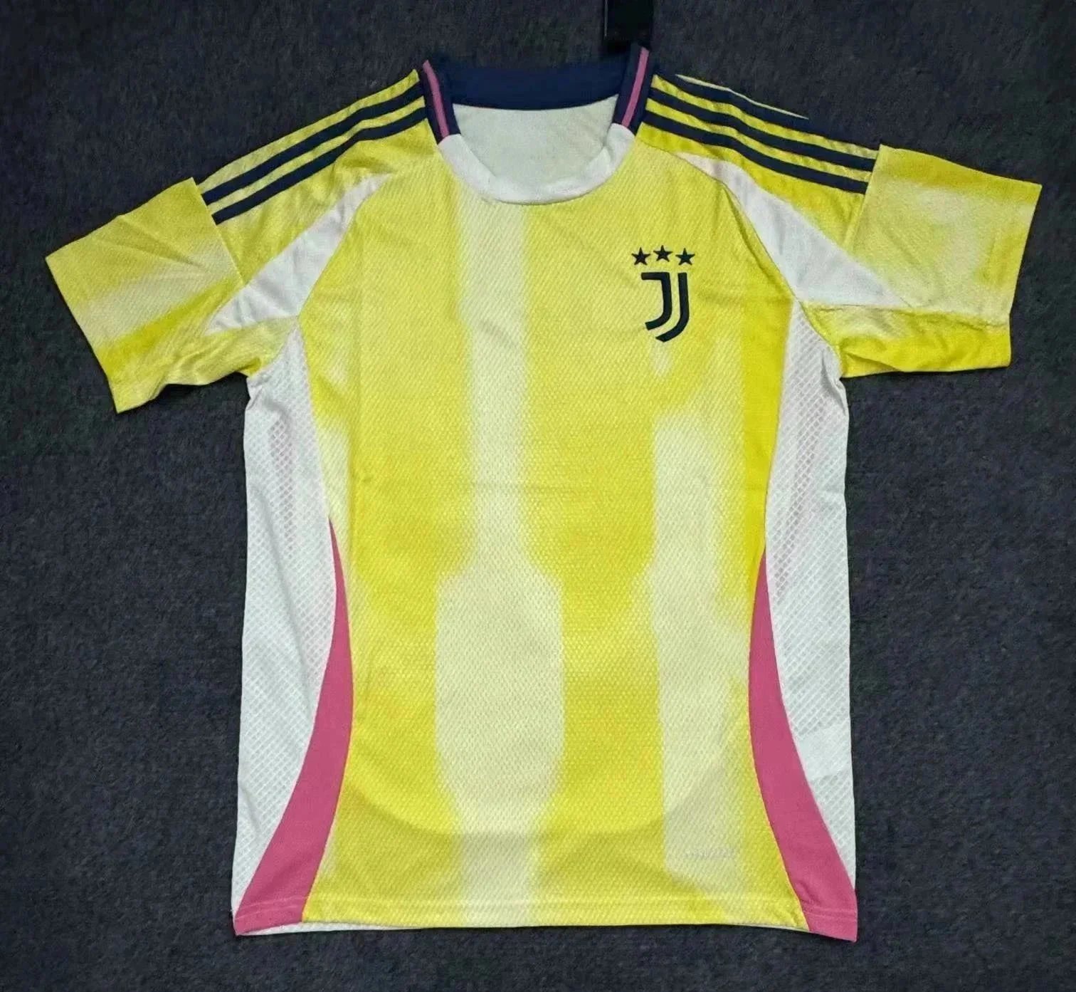 Juventus away Juventus away
